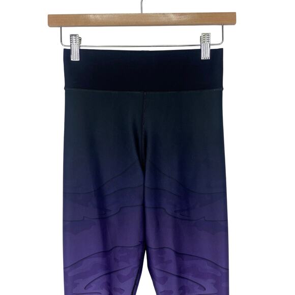 ULTRACORE Ombre Camo Leggings Purple High Waisted Womens M Compression Shapewear - Picture 6 of 8